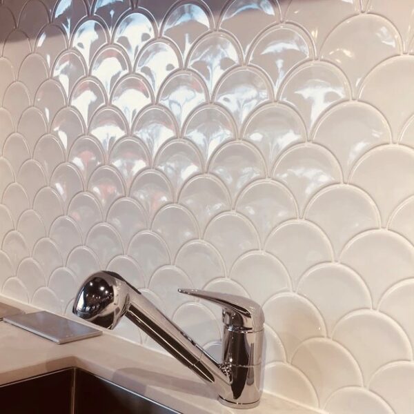 Concave Fan Mosaic | Feature Tile | Mosaic | Essendon | Melbourne | Macedon Ranges | Sunbury | Luscombe Tiles