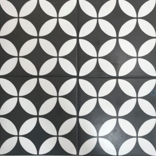 CIRCLES – GREAT DANE BLACK & WHITE