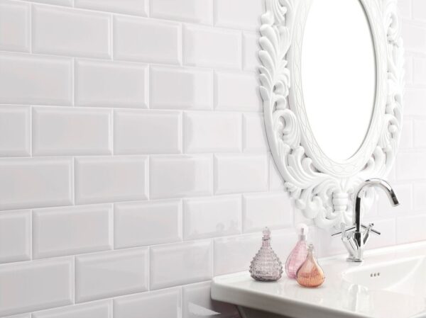 Bevelled White Subway Wall Tile | Melbourne | Sunbury | Macedon Ranges | Luscombe Tiles