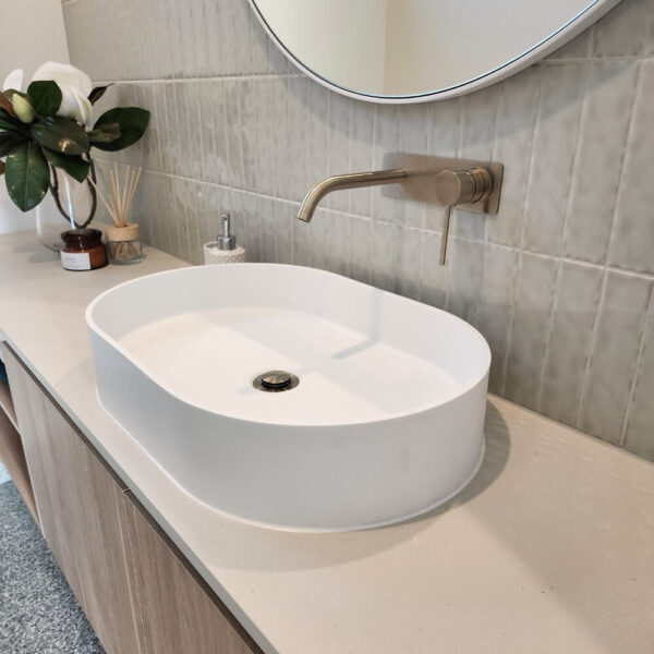 Fifth Avenue Plati Basin | Bathroom | Sunbury | Macedon Ranges | Melbourne | Luscombe Tiles