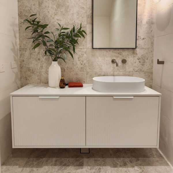 Fifth Avenue Plati Basin | Bathroom | Sunbury | Macedon Ranges | Melbourne | Luscombe Tiles