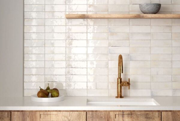 Hanoi Wall Tiles | Subways & Squares | Melbourne | Macedon Ranges | Sunbury | Luscombe Tiles